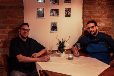 pri-babici-marici-Matjan-in-Mitja-Zˇgajner-1024x683